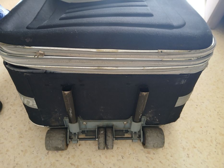 Куфар на колелца / Suitcase