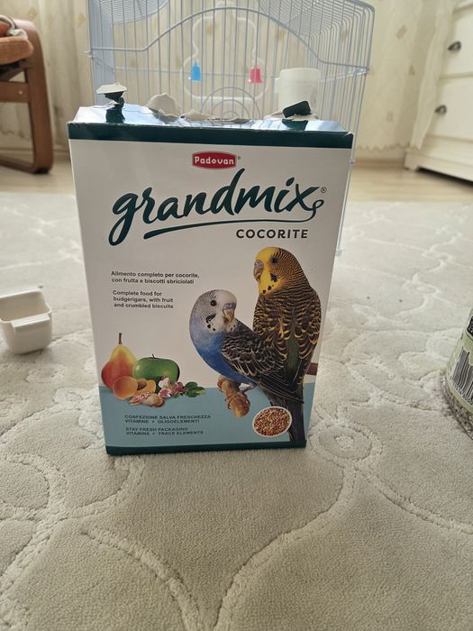 Colivie cu accesorii