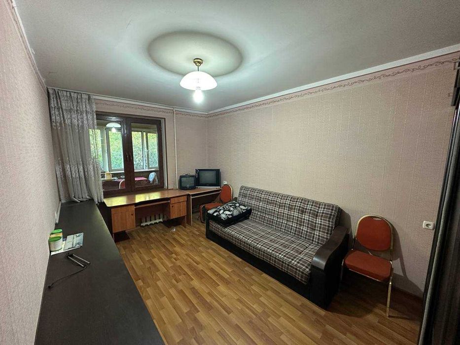 3-комнатная 80 м² | Ц-7 | ЦУМ | Требует ремонта