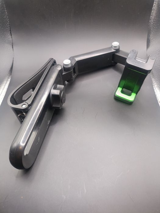 Vand 3 modele de suport auto telefon