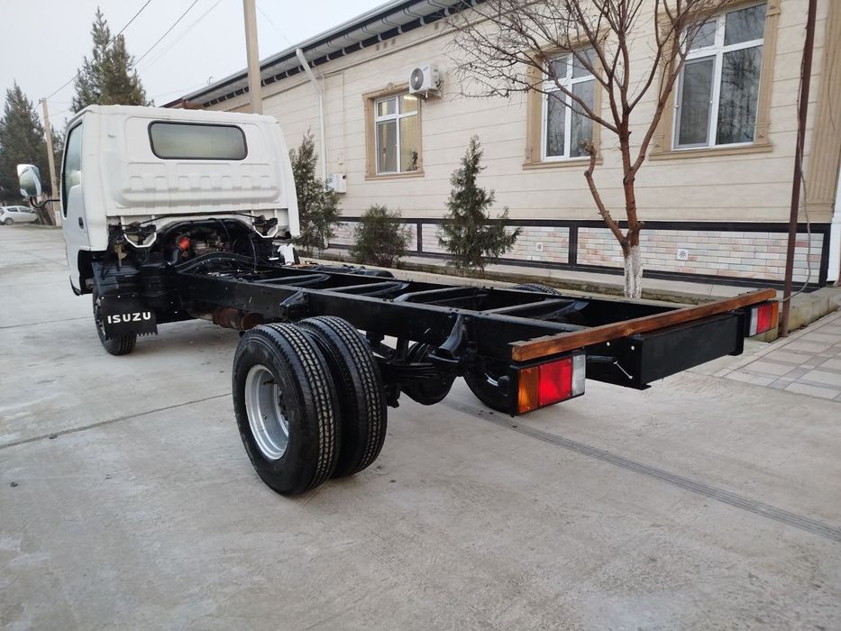 İssuzi 5 tonnalik yili 2007 sotiladi