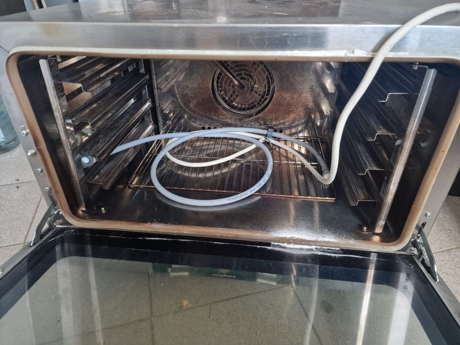 Продам печь конвекционная