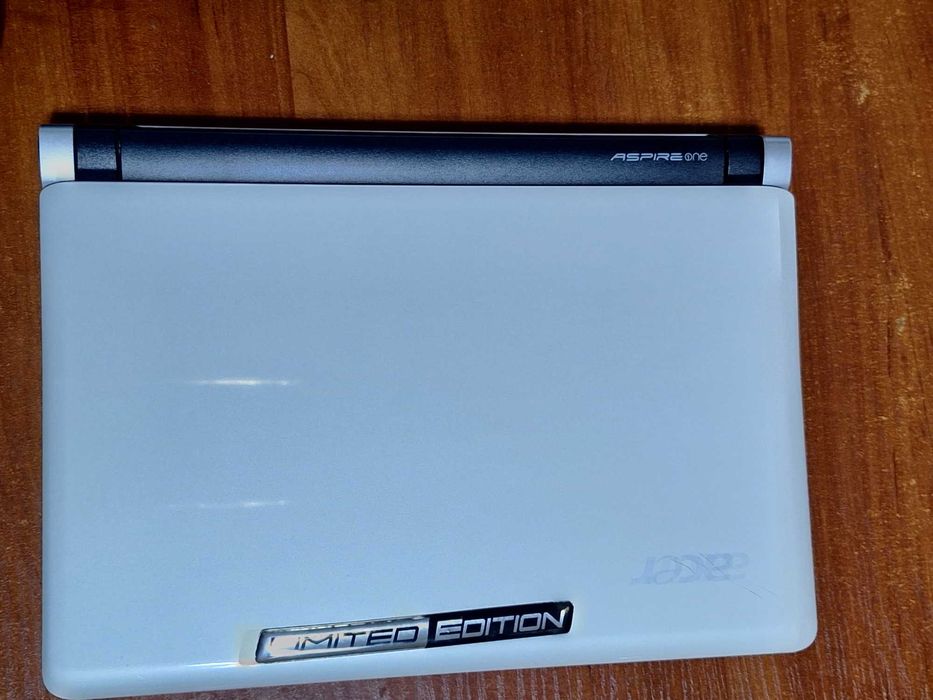 Лаптоп Acer aspire one