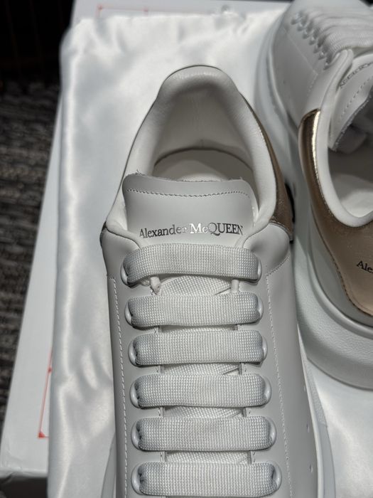 Alexander McQueen White/Gold Дамски Обувки 38EUR + Кутия