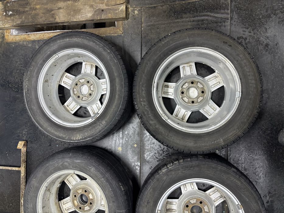 Продам комплект диски с летней резиной