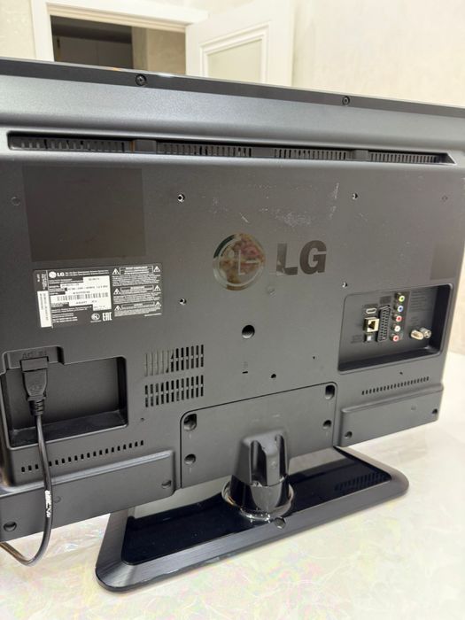 LG телевизор  хороший состояние