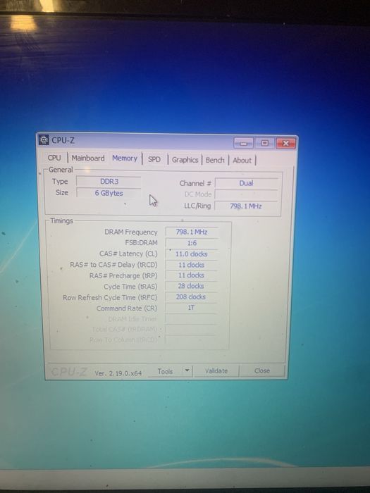 лаптоп Sony Vaio svf153a1ym