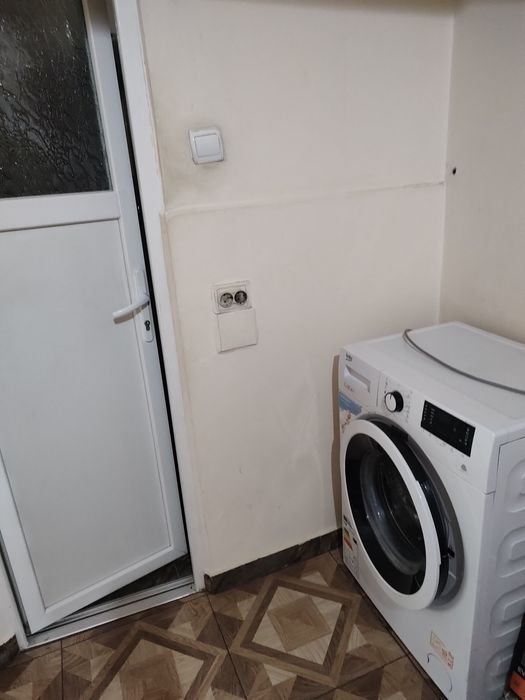 Vând apartament in Abrud, Alba ,2 camere, etaj 3amere i