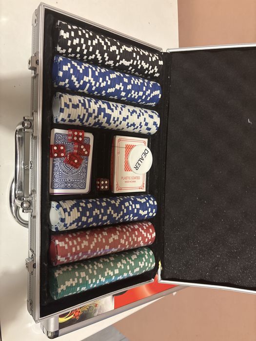 Set poker cu jetoane