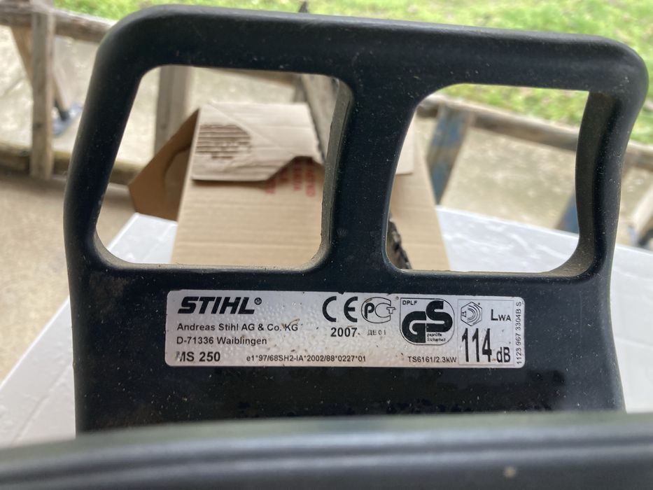 STIHL MS 250 Резачката работи перфектнно!