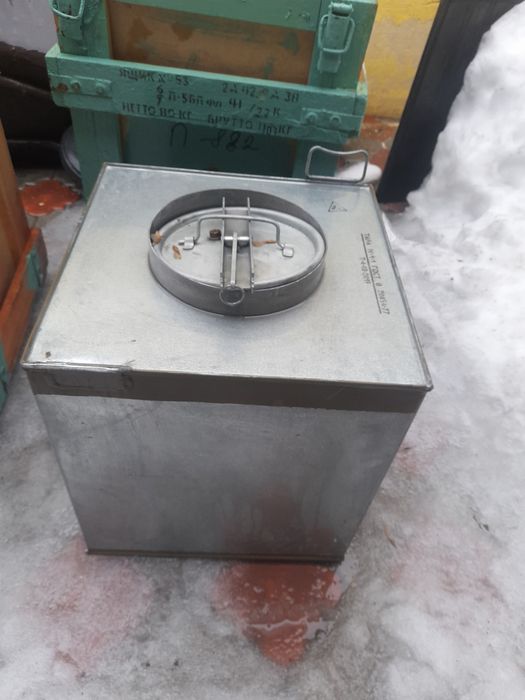 Продам бочки 60-70 литровые