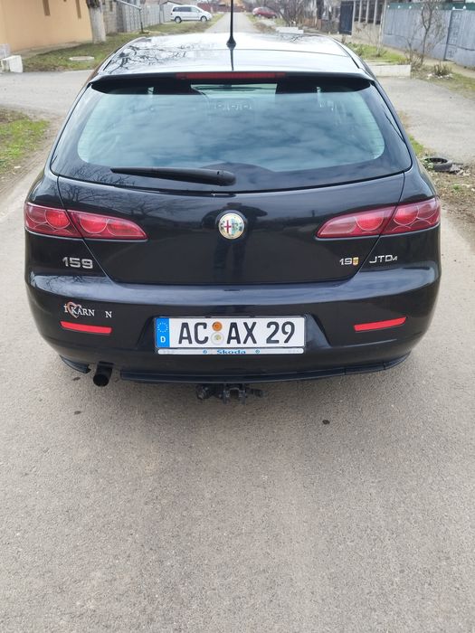 Vând Alfa Romeo 159 an fab 2009 19 jtdm preț 1650 euro neg
