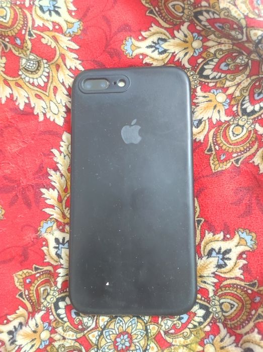 Айфон 8+ ,64гб,77%