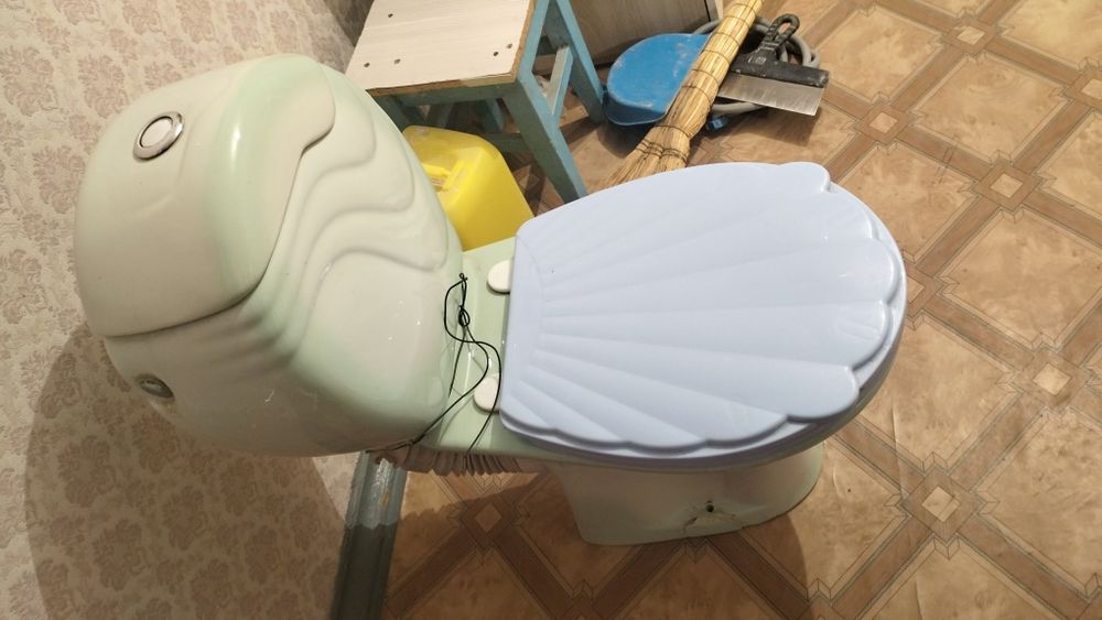 Продается Унитаз