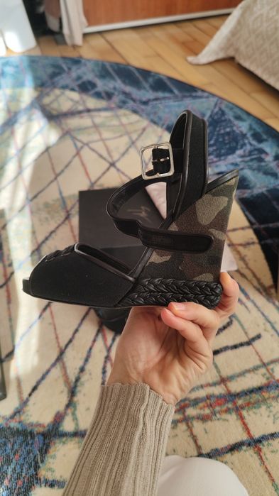 Sandale Giuseppe Zanotti