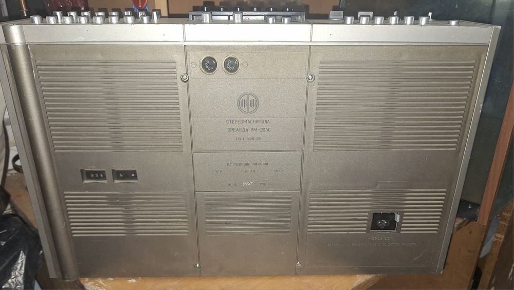 Продам магнитофон