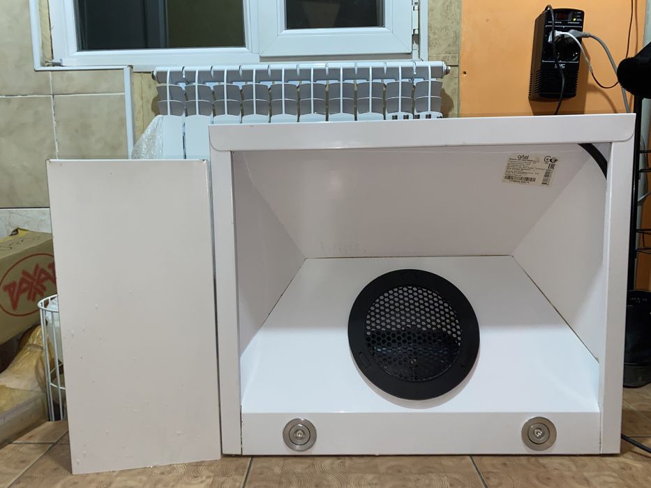 Продам вытяжку б/у.