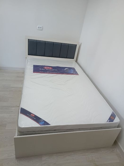 Kravat krovat  spalni divan