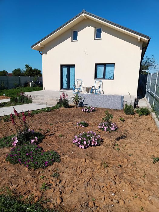 Casă de vânzare  Bld Carpenului