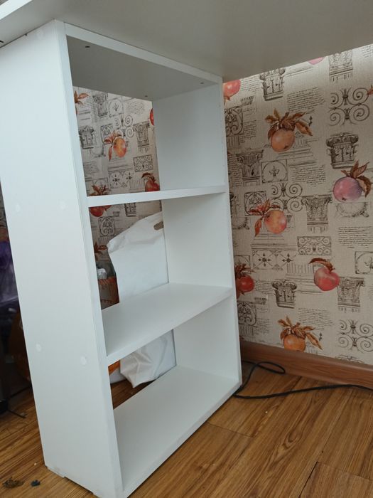 Стол для работы или учебы