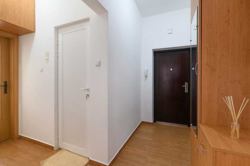 Дава се под наем Едностаен апартамент в Варна, Гръцка махала - 44 кв.м за 561 € - Снимка #10