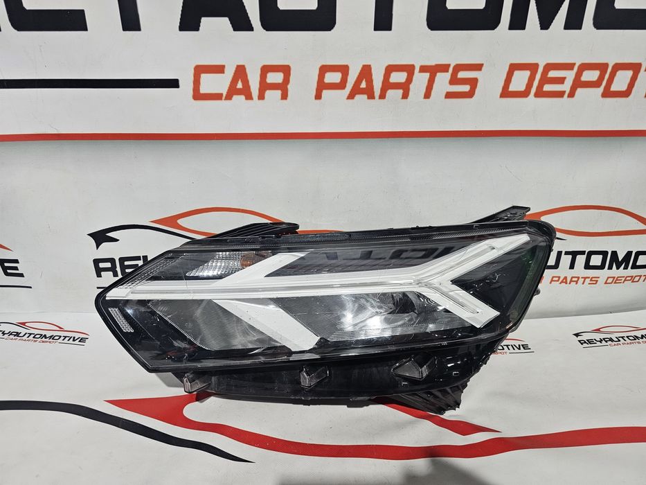Far stanga led Dacia Logan 3 Facelift dupa 2023 cod 260602561R