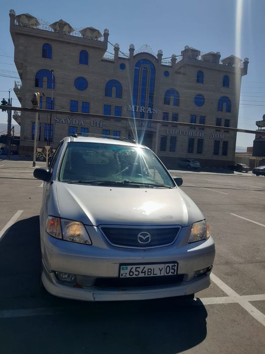 На полном ходу машина