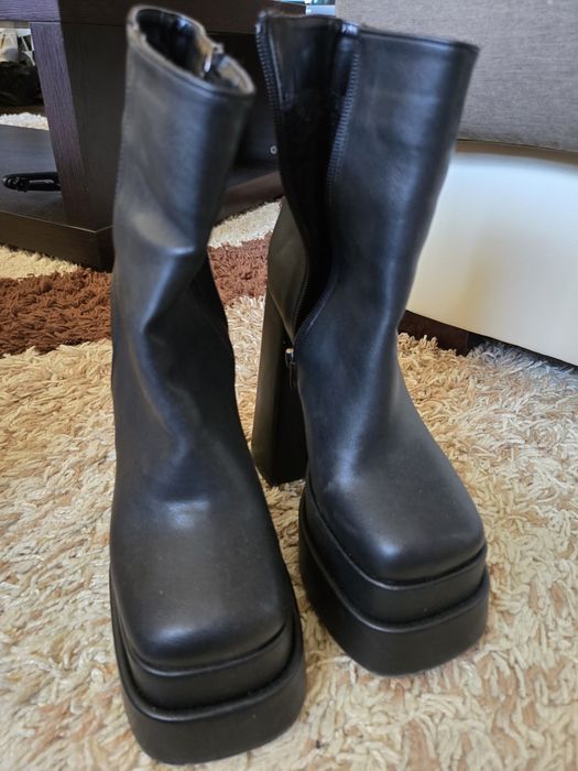 Боти високи супер актуални