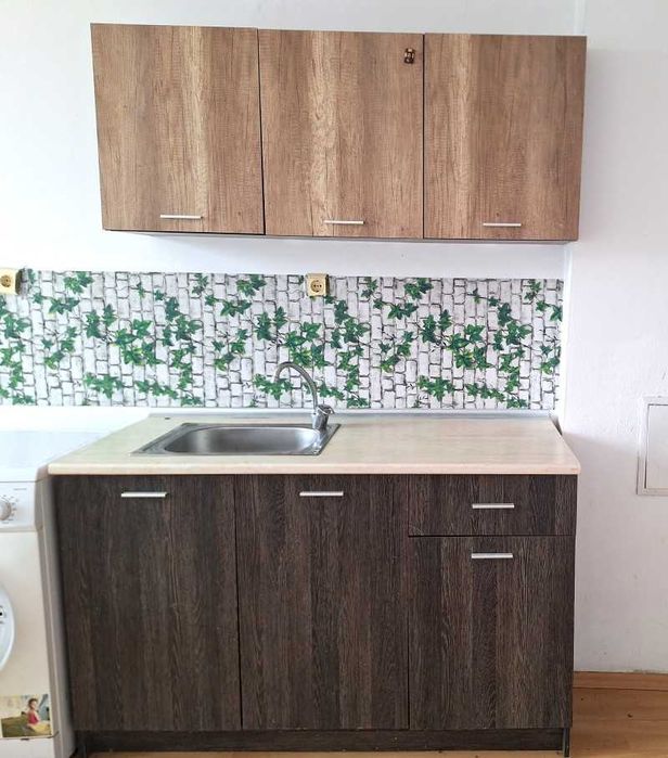 Кухня с мивка и смесител