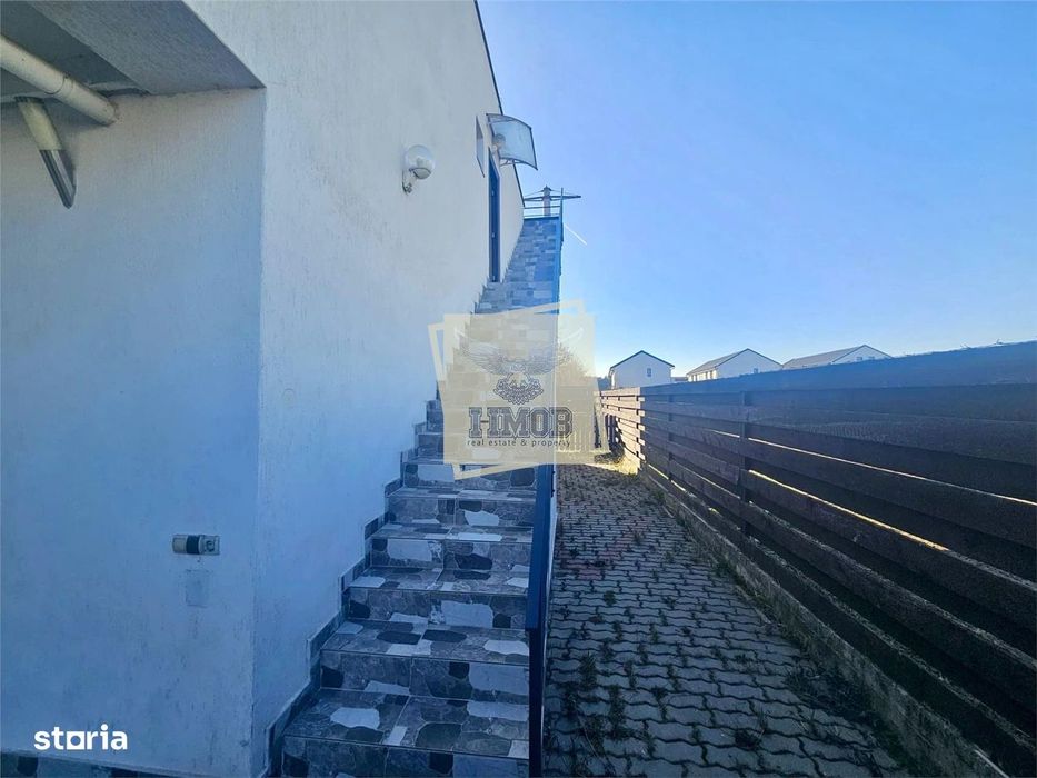 Apartament 3 camere terasa 80 mp si  curte 145 mp zona Calea Cisnadiei