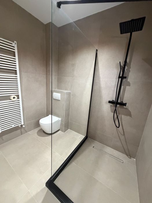 Inchiriez apartamente 3 camere bloc nou