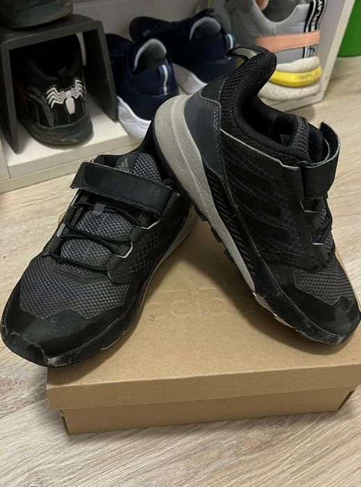 Маратонки Adidas