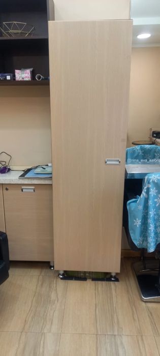 Продам мебель для работы в салон.