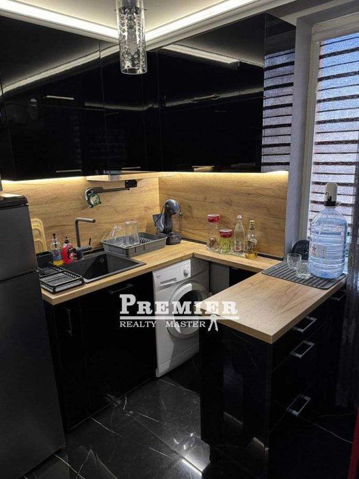 Продава се Едностаен апартамент в Созопол - 40 кв.м за 1850 €/кв.м - Снимка #2