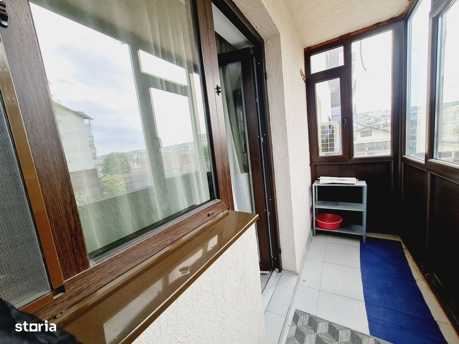 Apartament 1 camera decomandat bloc nou + loc de parcare zona Bucium