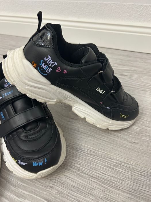 Lot papuci fete mărimea 35