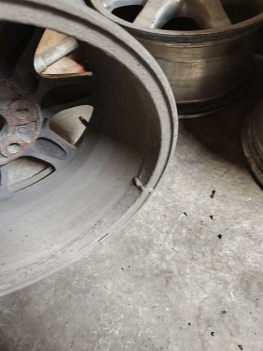 Продам диски размер 16