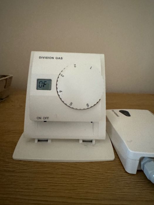 Termostat de ambient wireless, Divizion Gas