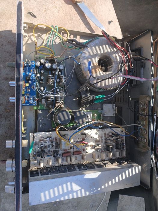 Samsung A 16 smartfon