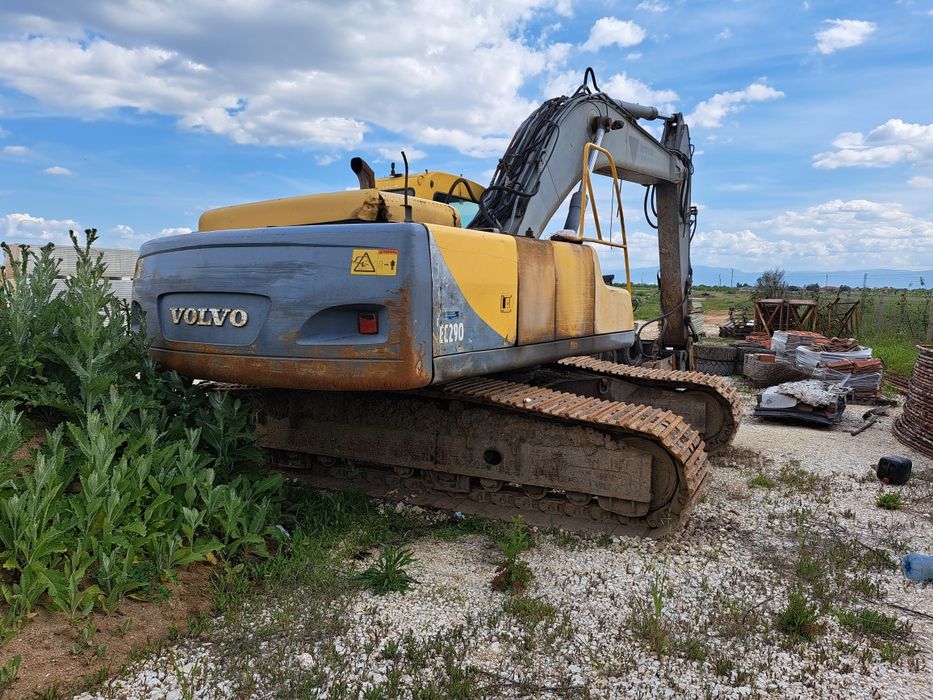 Багер Volvo EC290