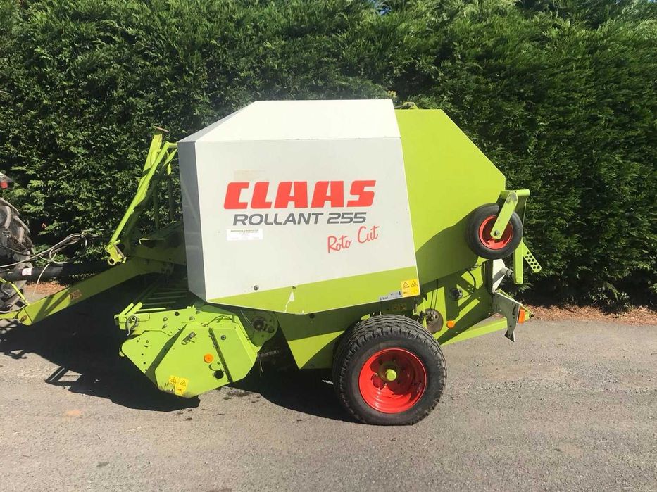 Presa John Deere an 2018 Legare PLASA + TOCATOR Welger RP 12 RP 200 RP 320 an 2016 Claas Rollant 46 Rollant 255  Krone Kr 125  Krone Bellima Vicon