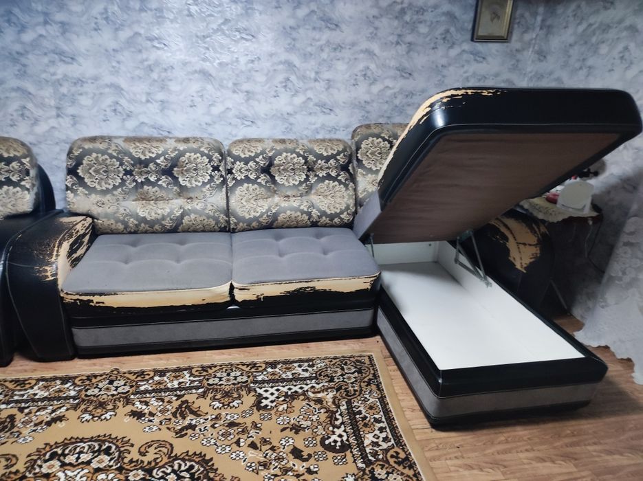 Продам диван и кресло