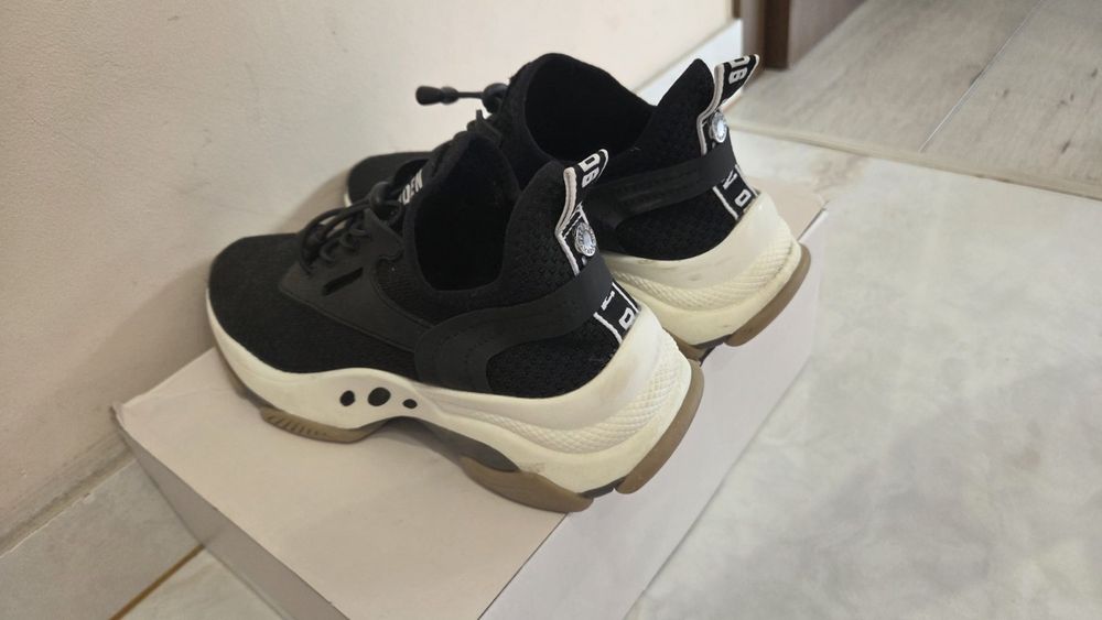 Маратонки Steve Madden