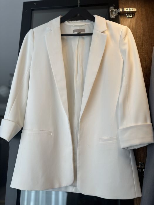 Бяло.  сако  H&M