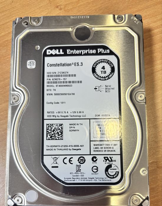 продам SAS диск 4ТБ