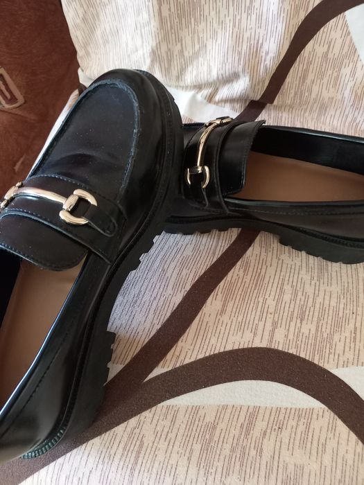 Дамски  обувки номер 40