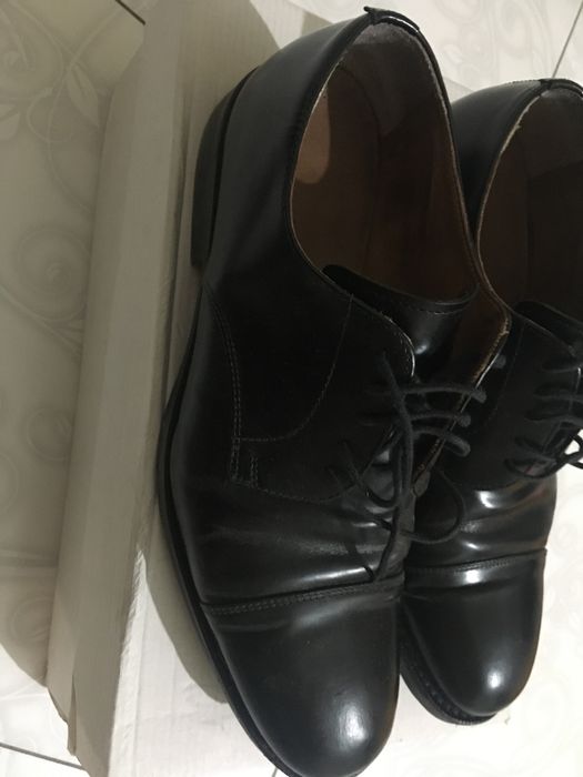 Обувки Бата