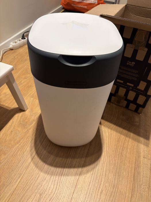 Хигиенен кош за пелени и пампсерси Tommee Tippee - Twist and Click, с 2 касети