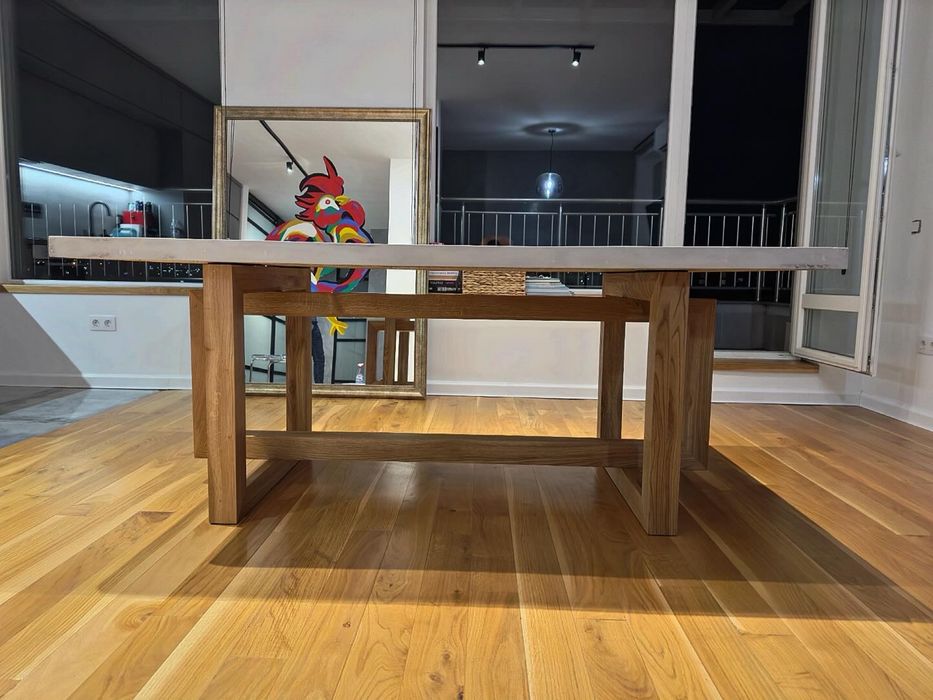 Маса от бетон с дървени крака, изработка по поръчка