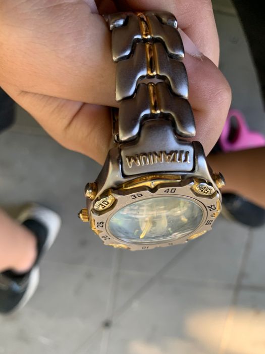 Часовник titanium eco drive